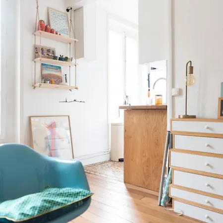 Magnificent 35M Ideal For Couple In Paris Daire Paris