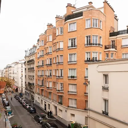 Magnificent 35M Ideal For Couple In Paris Daire